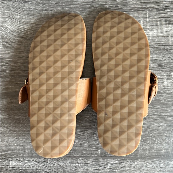 AEROSOLES Tan Sandals with Gold Accent - Picture 6 of 9